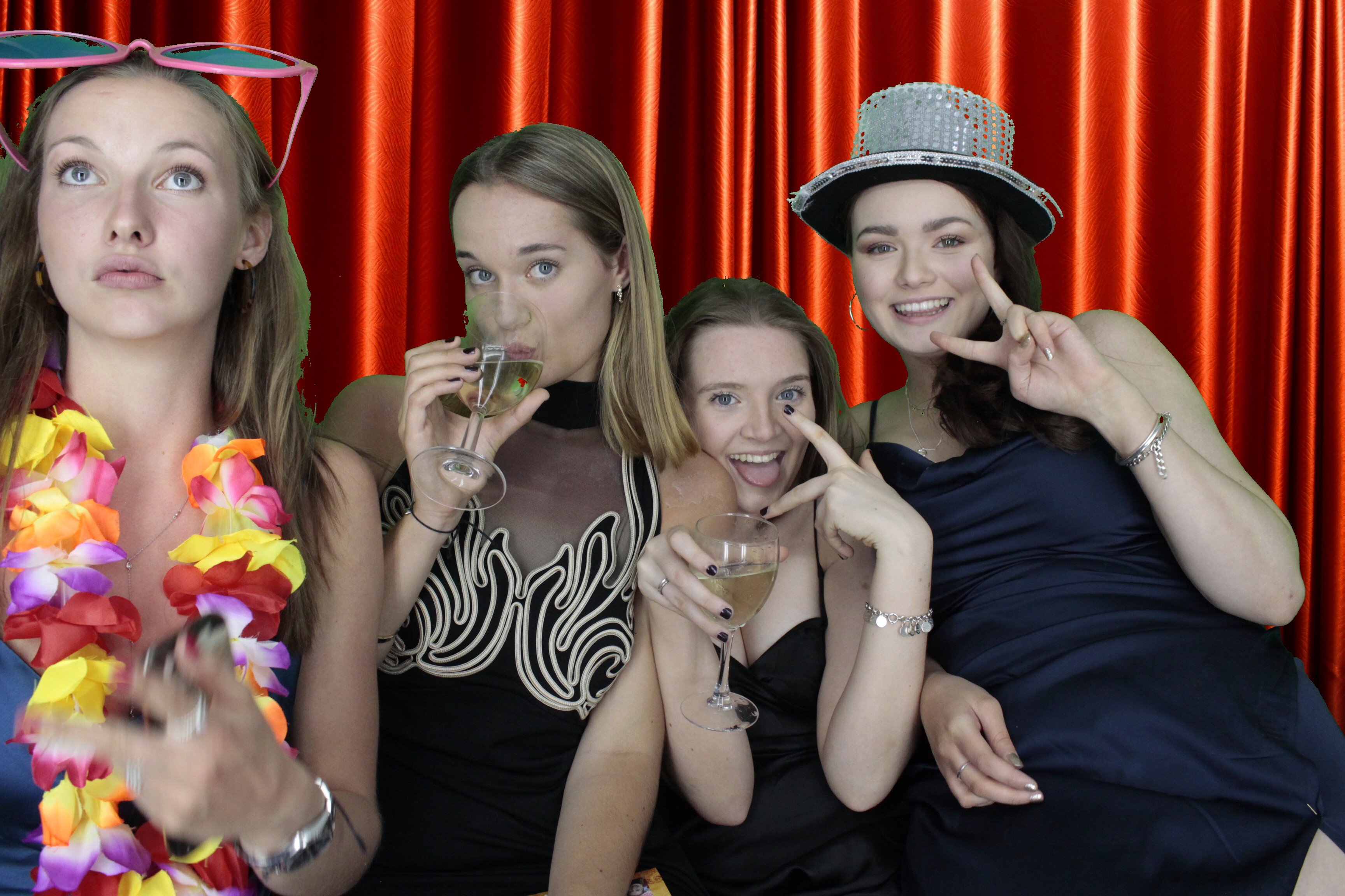 St Gabriel's Leavers 2019 | View more photos from the event at gallery.myphotoboothexperience.co.uk/u/MyPhotoBoothExperienceLtd/St-Gabriels-Leavers-2019